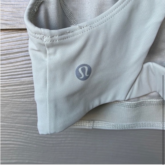 Lululemon bra - Picture 3 of 3